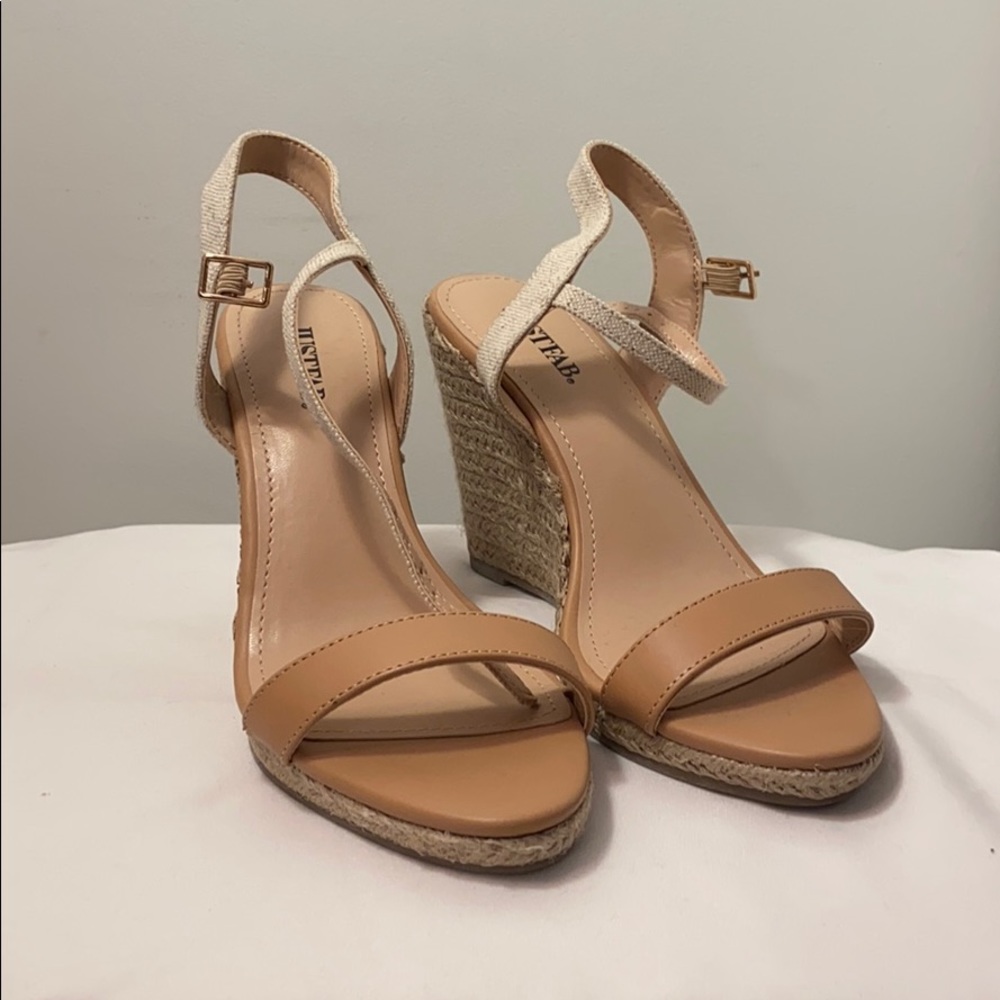 Tan Wedges